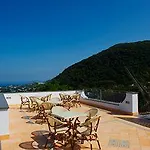 Hotell Ireos 3*