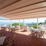 Ireos Hotell 3*