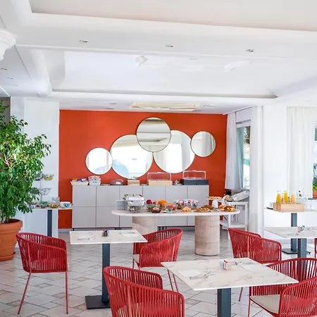 Hotel Ireos