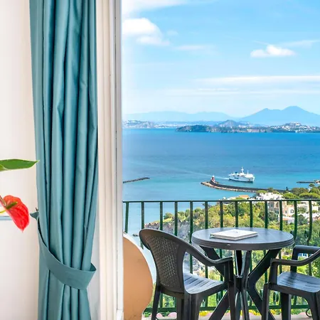 Ireos Hotel 3*