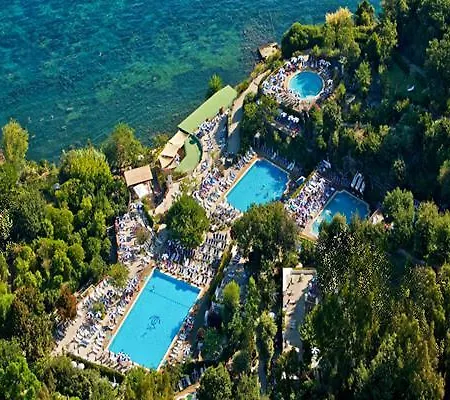 Ireos Otel 3*