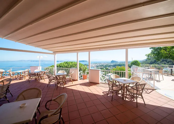 Ireos Hotel 3*
