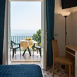 Ireos Hotell