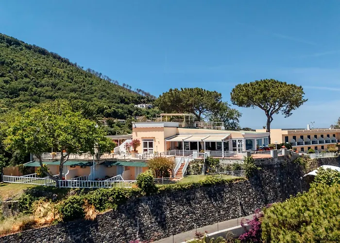 Ireos 3* كازاميتْشيولا تيرمي